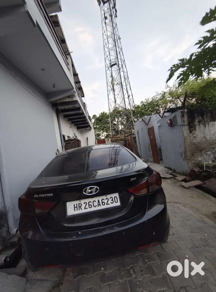 Hyundai Elantra 2013 Petrol 80000 Km Driven