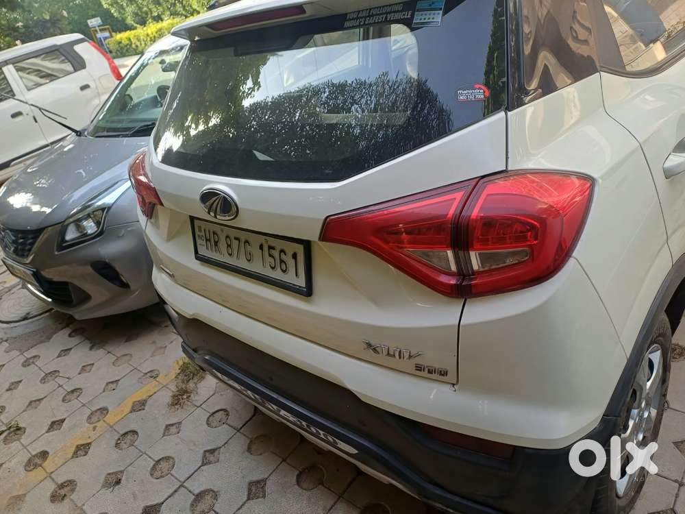 Mahindra Xuv300 1.2 W6 Amt Petrol, 2022, Petrol