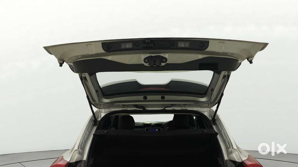 Nissan Magnite 1.0 Xv Premium Turbo Cvt, 2023, Petrol