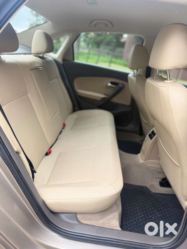 Volkswagen Vento 1.2 Tsi Highline Plus At, 2017, Petrol