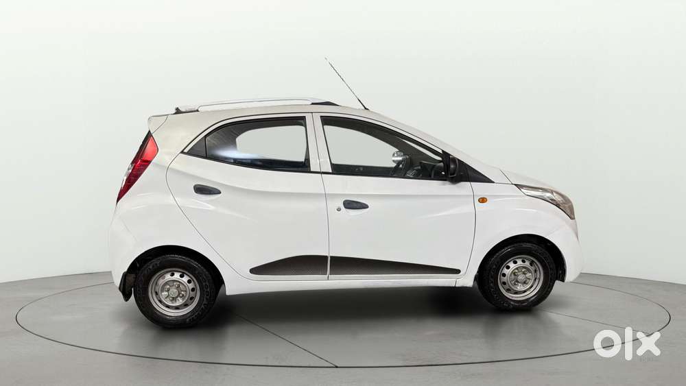 Hyundai Eon Era+ Se, 2017, Petrol