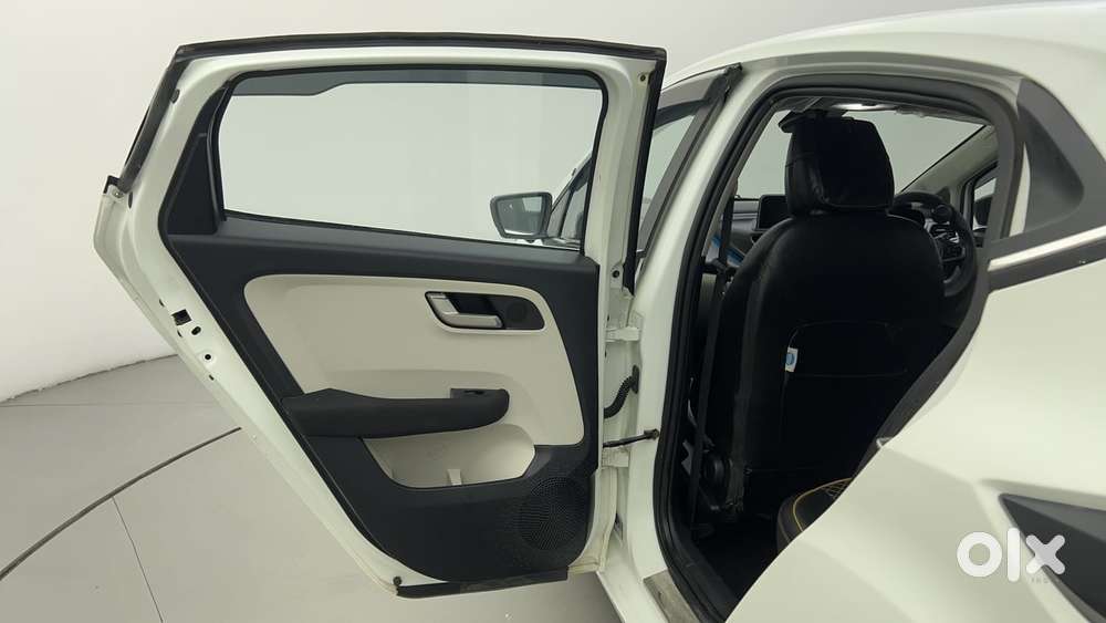 Tata Altroz Xz, 2024, Petrol