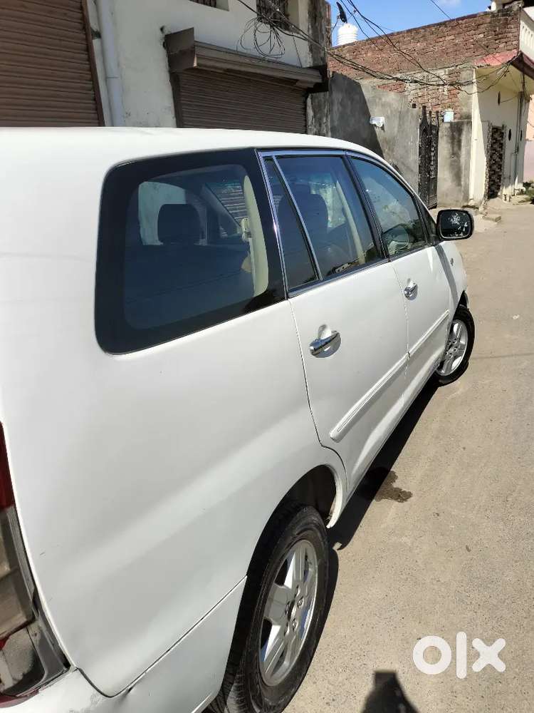Toyota Innova 2009 Diesel Well Maintained