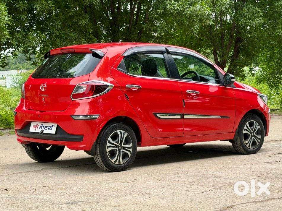Tata Tiago 1.05 Revotorq Xt, 2023, Petrol