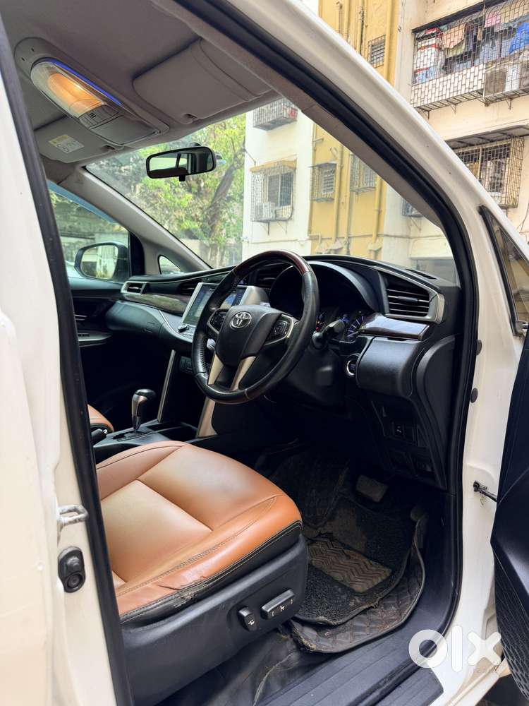 Toyota Innova Crysta