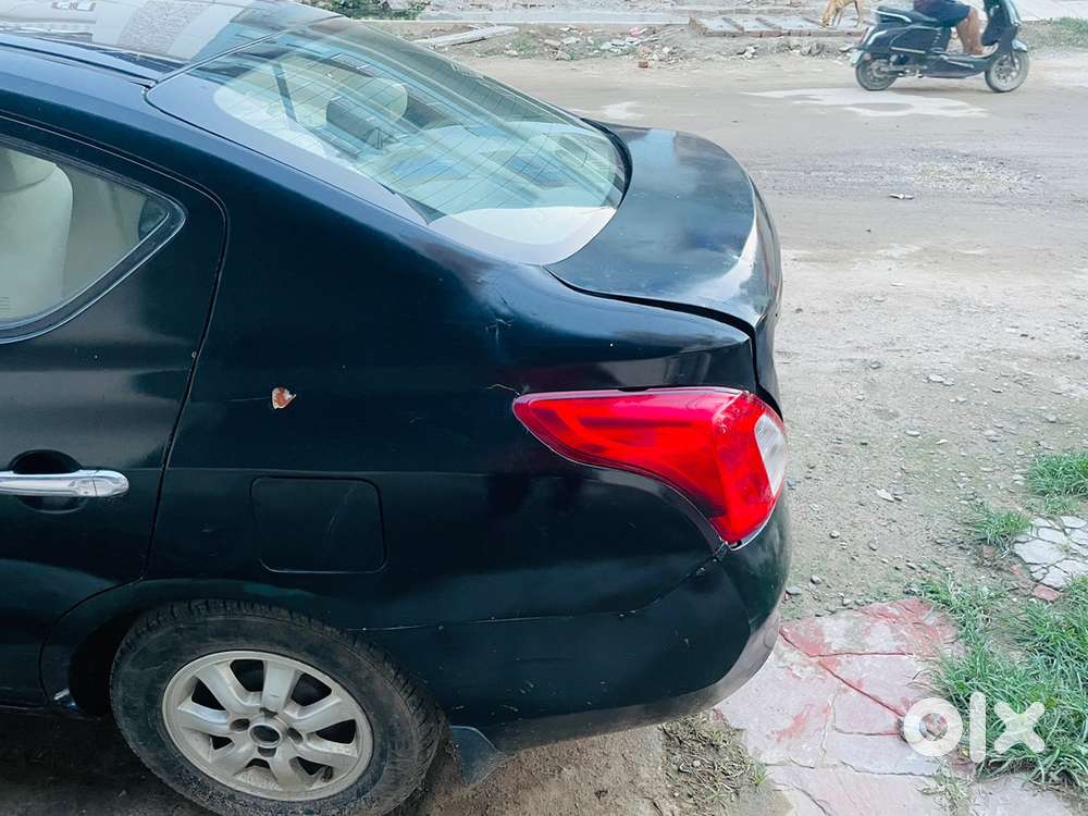 Nissan Sunny Petrol 2011