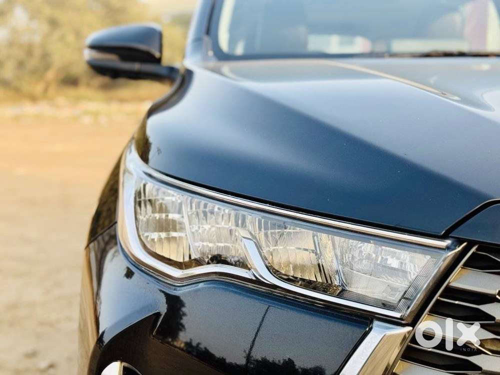 Toyota Innova Hycross 2.0 Zx (o) Hybrid 7 Str, 2024, Petrol