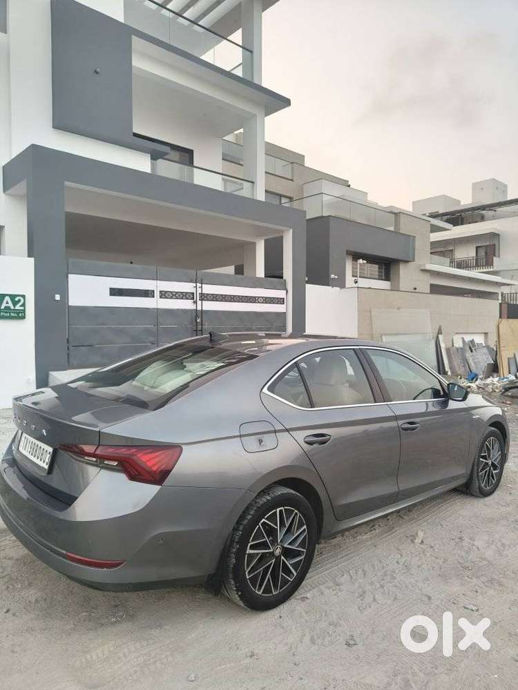 Skoda Octavia 2.0 L K Tsi At, 2022, Petrol