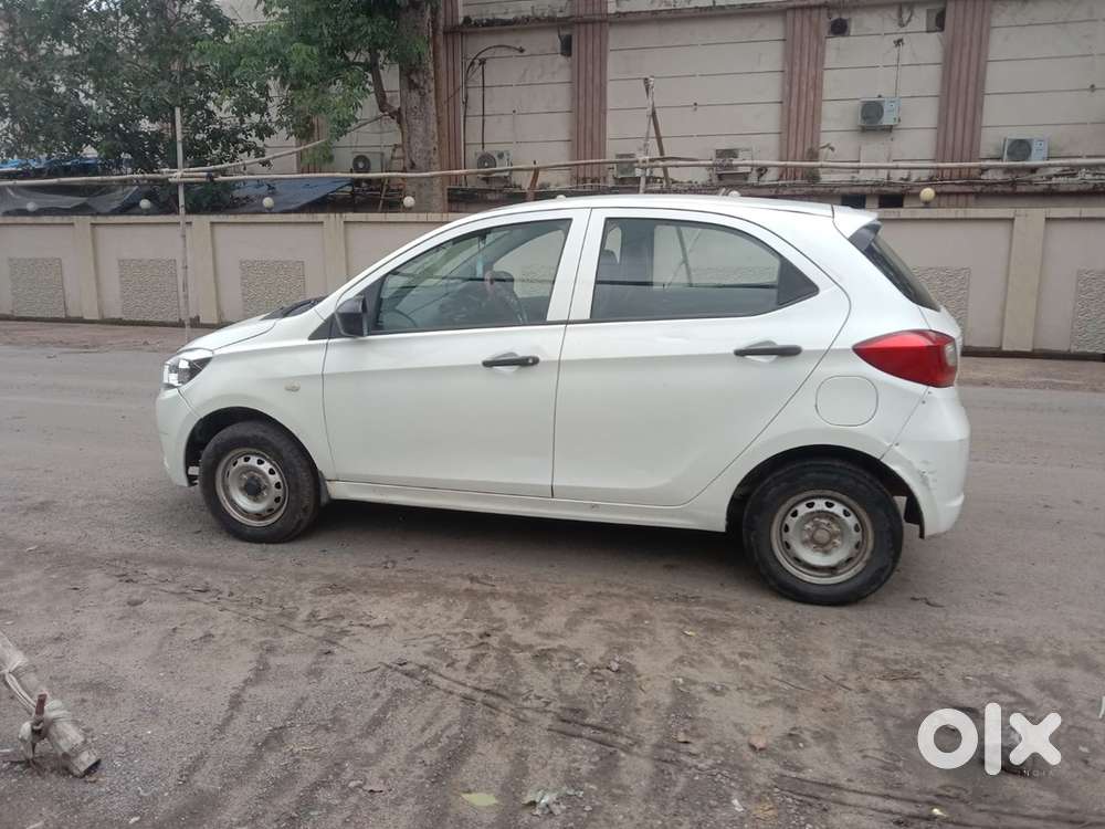 Tata Tiago Petrol 2017