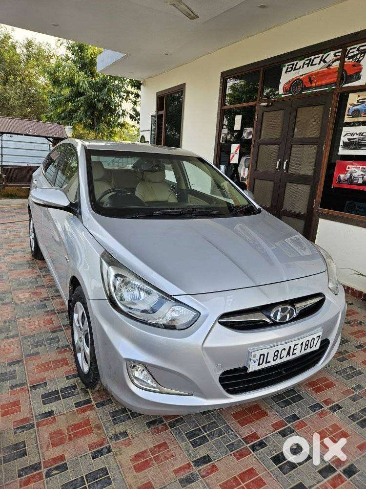 Hyundai Verna Vtvt 1.6 Sx, 2013, Petrol