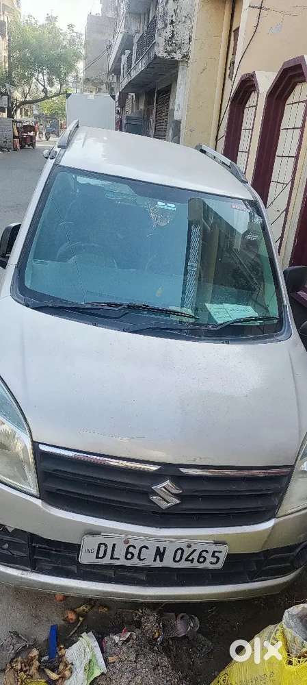 Maruti Suzuki Wagon R Lxi Cng 2012 (dealer Log Is Ad Se Dur Rahe)