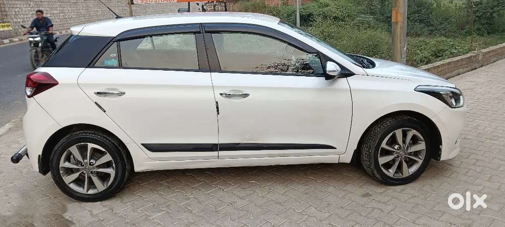 Hyundai Elite I20 2015 Diesel 97000 Km Driven