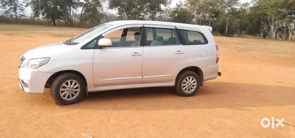 Toyota Innova 2013