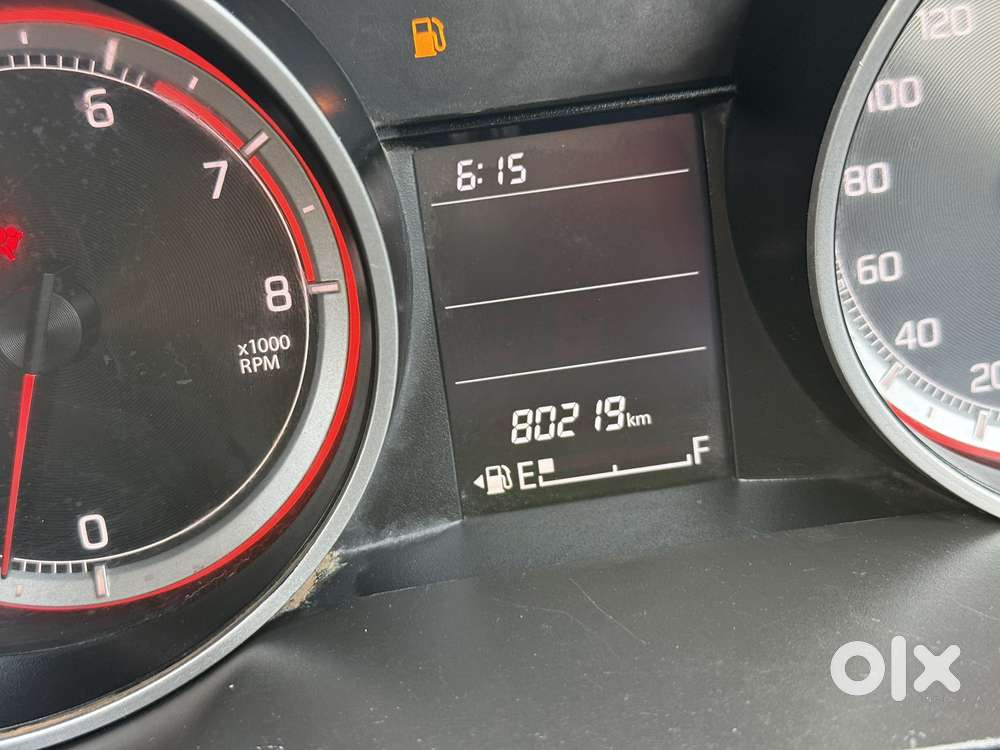 Maruti Suzuki Swift, 2023, Petrol