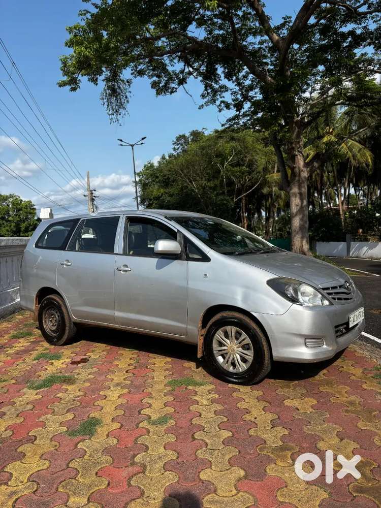 Toyota Innova 2011 Diesel Well Maintained