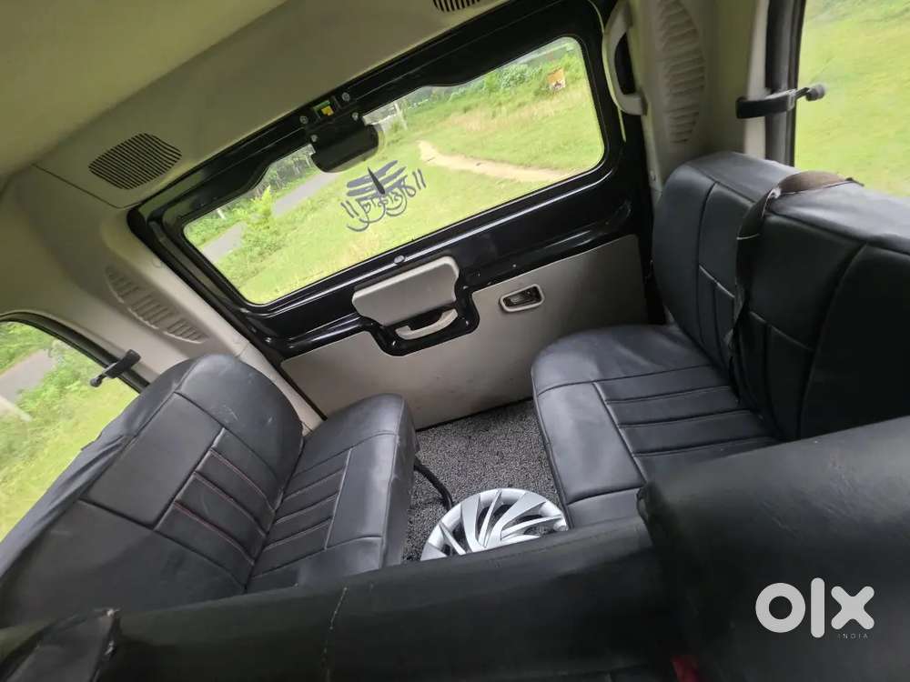 Mahindra Scorpio S4 2017