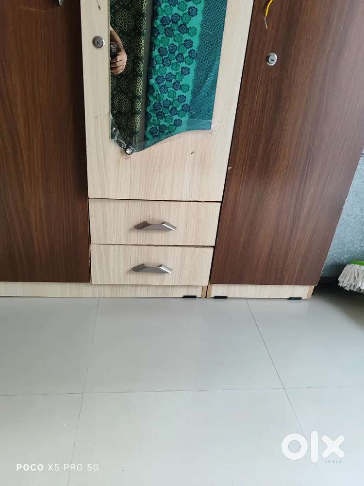 3 door cupboard