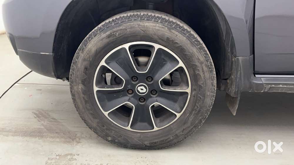 Renault Duster 2020-2022 1.5 Rxs Petrol, 2019, Petrol