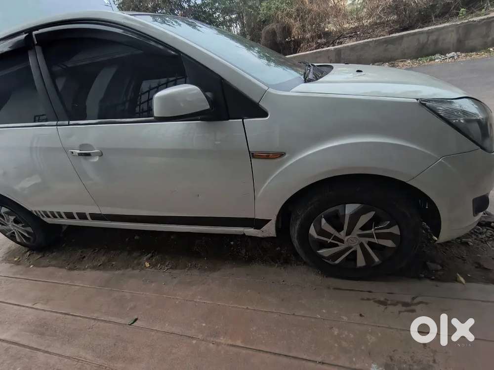 Ford Figo Petrol 2012