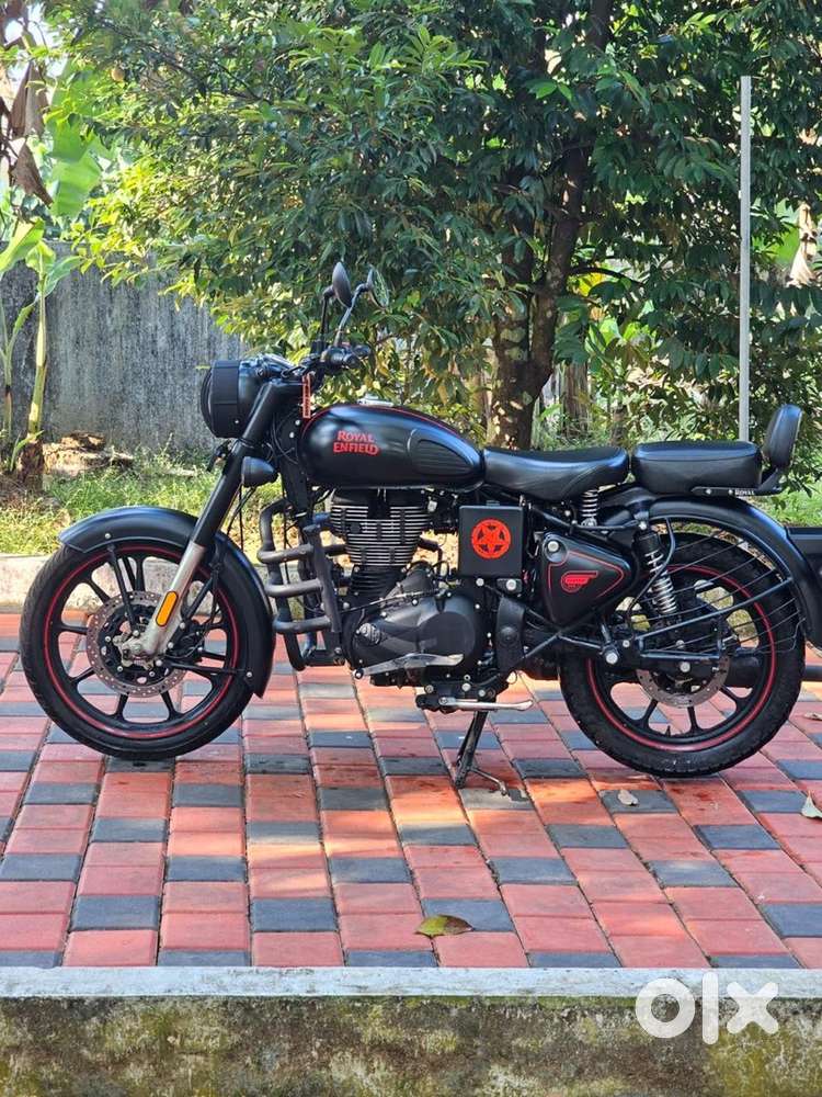 Black Colour Classic 350 Efi Bs6 Classic 350 Bs6 Pure Black On