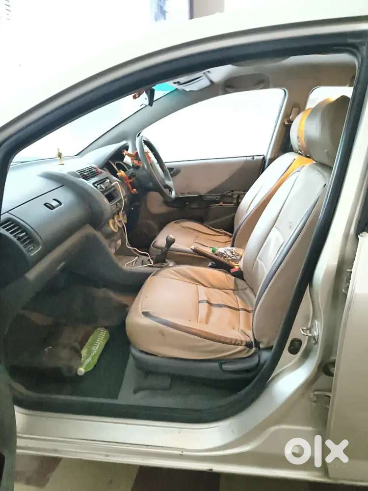 Well-maintained Honda City Zx 2006 Manual  Gj-06 Passing