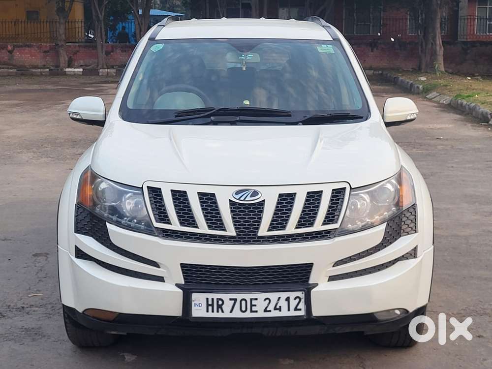 Mahindra Xuv500 W8, 2015