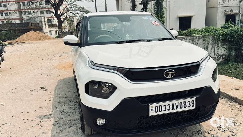 2 Month Old Tata Punch Cng Top Model