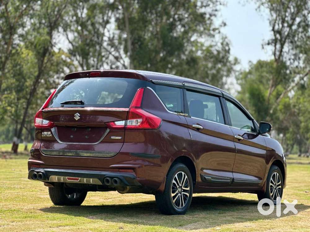 Maruti Suzuki Ertiga Zxi Plus At Shvs, 2022, Petrol