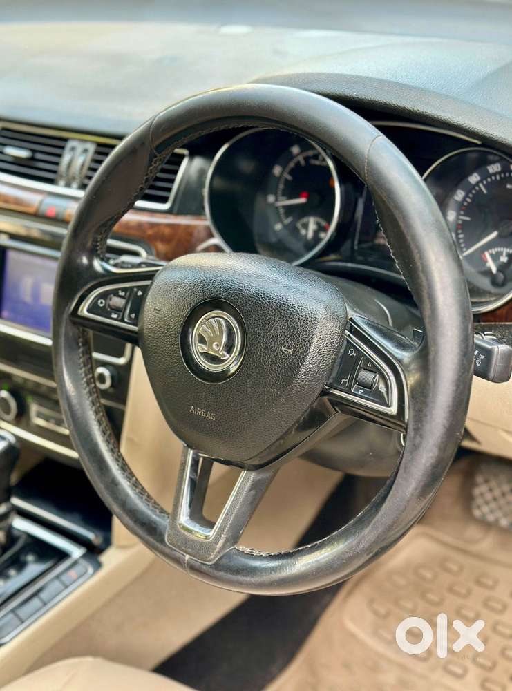 Skoda Superb 2013-2015 Elegance 1.8 Tsi At, 2014, Petrol