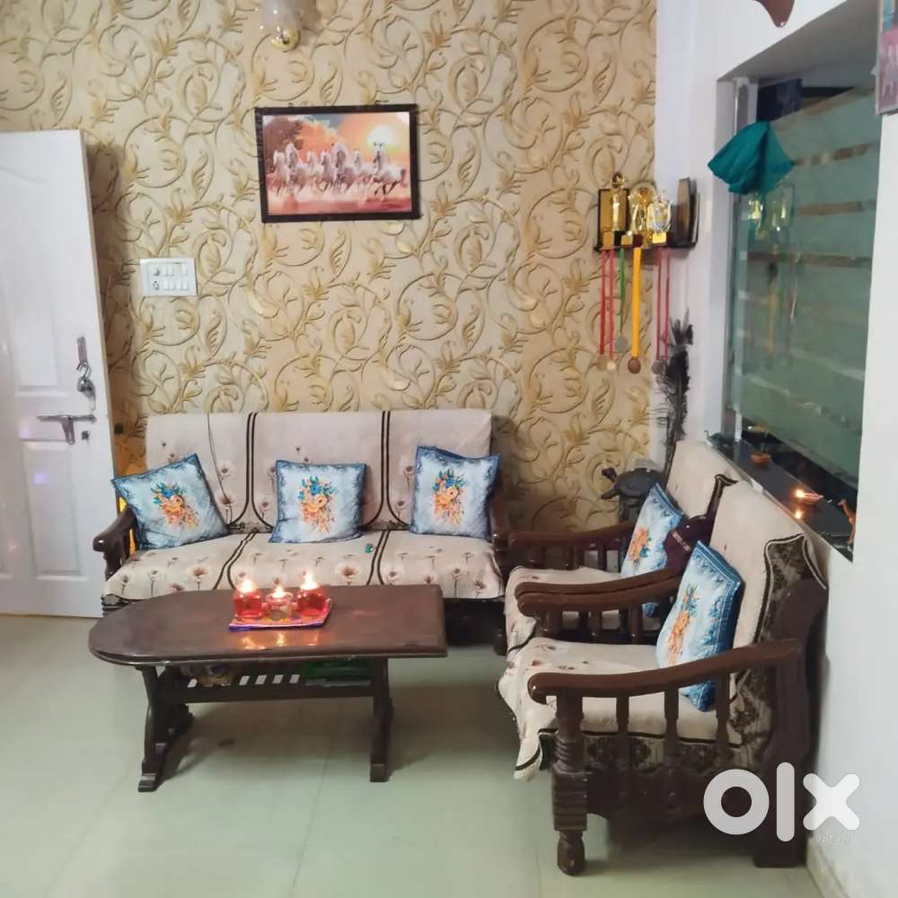 Wooden Sofa Set 5 seater