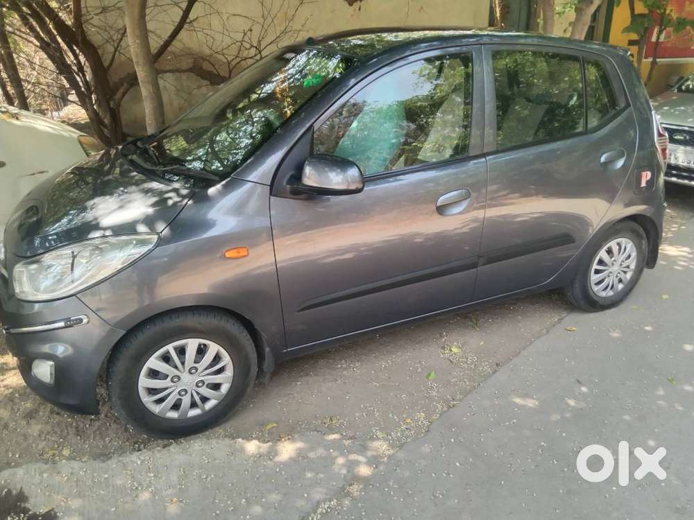 Maker: Hyundai Motor India Ltd Model: I10 Blue