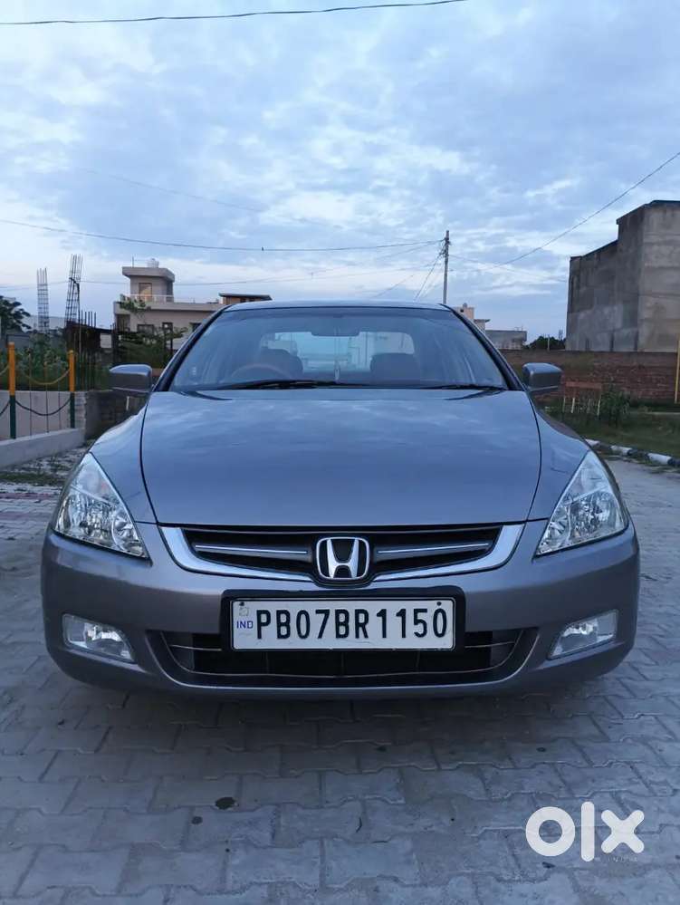 Honda Accord 2004 Cng  +petrol 85000 Km Driven