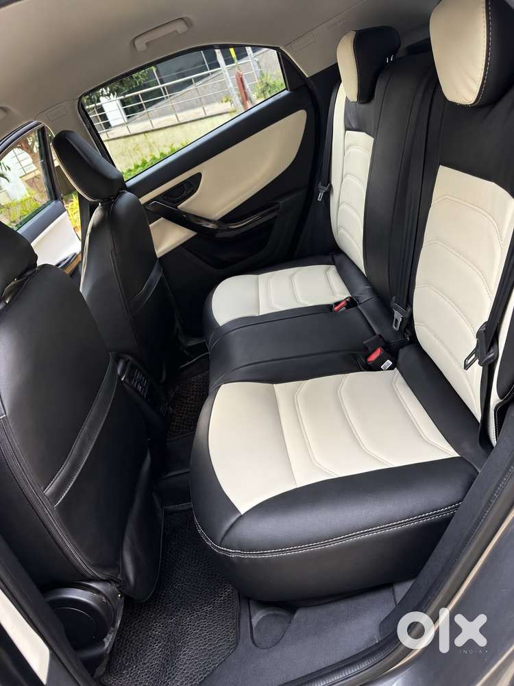 Tata Nexon Pure (s) 1.2 Petrol 6amt, 2024, Petrol
