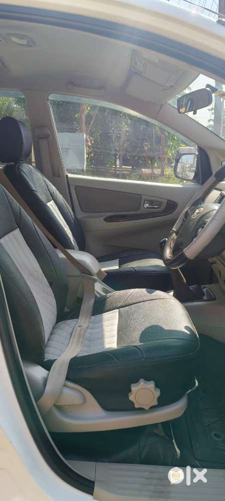 Toyota Innova 2.5 Vx 8 Str, 2014, Diesel