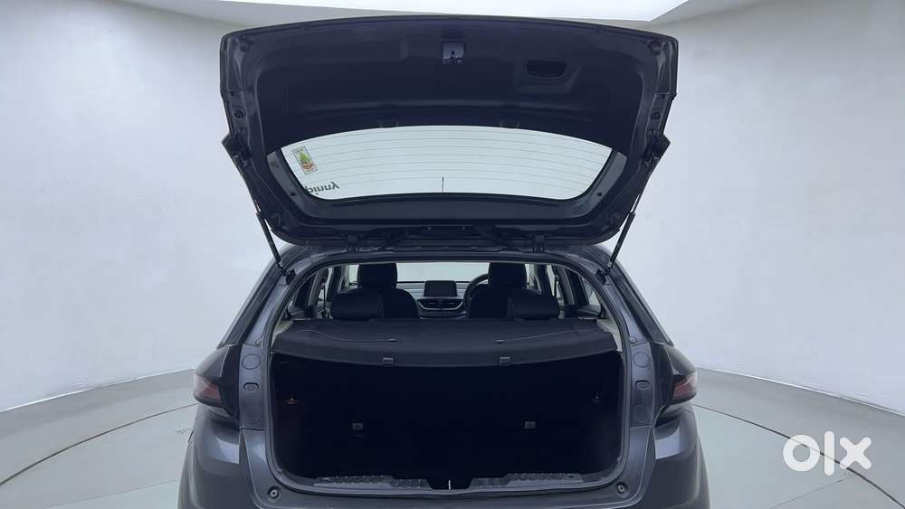 Tata Altroz Xz, 2021, Petrol