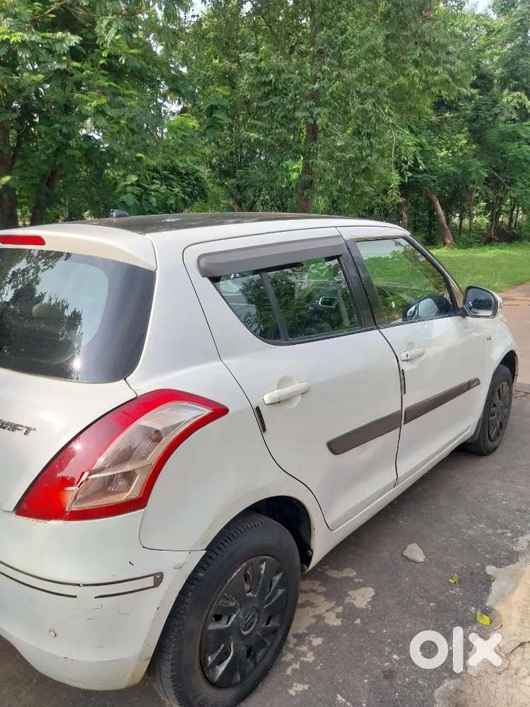2013 Maruti Suzuki Swift Petrol Manual 85000 Km