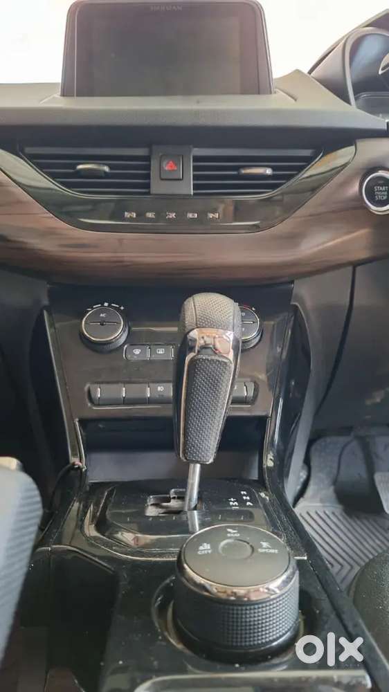 Tata Nexon Kaziranga Premium Diesel