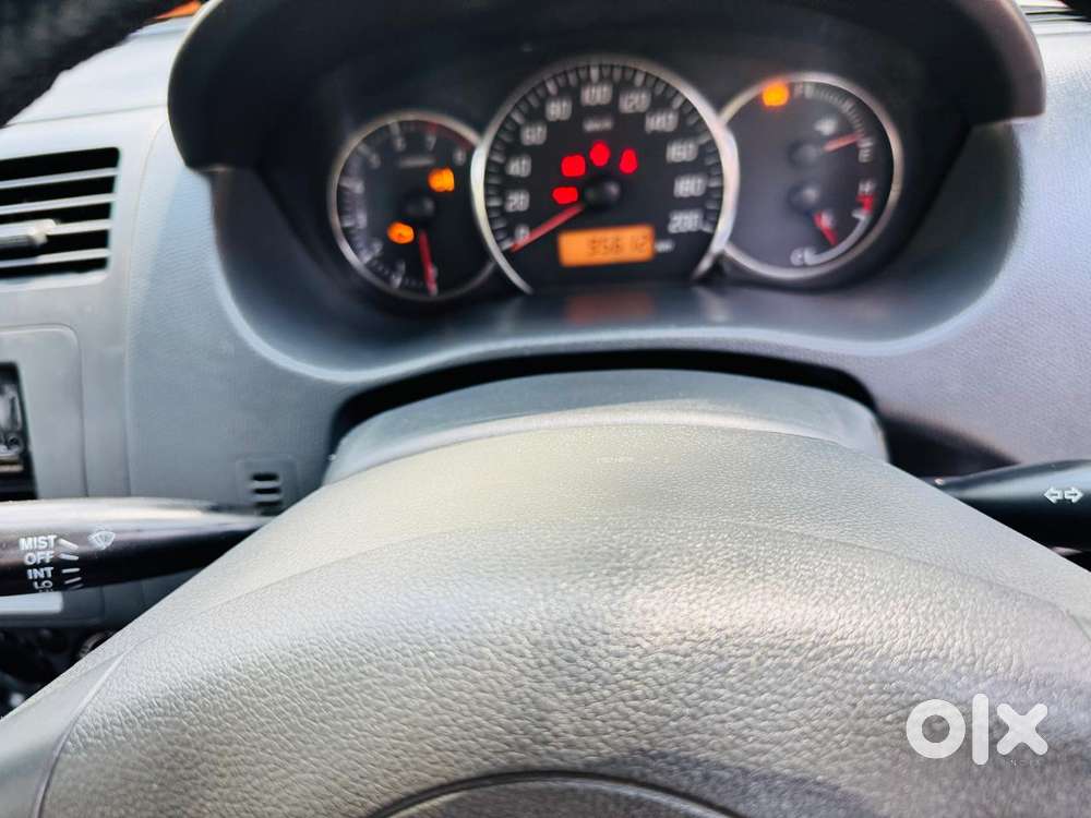 Maruti Suzuki Swift Vxi + Manual, 2010, Petrol