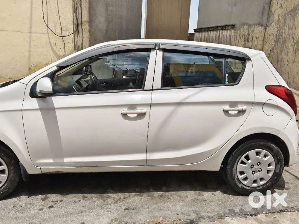 Hyundai New I20 2014 Petrol Well Maintained