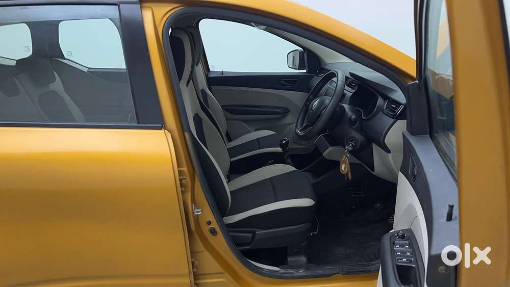 Renault Triber Rxt, 2022, Petrol