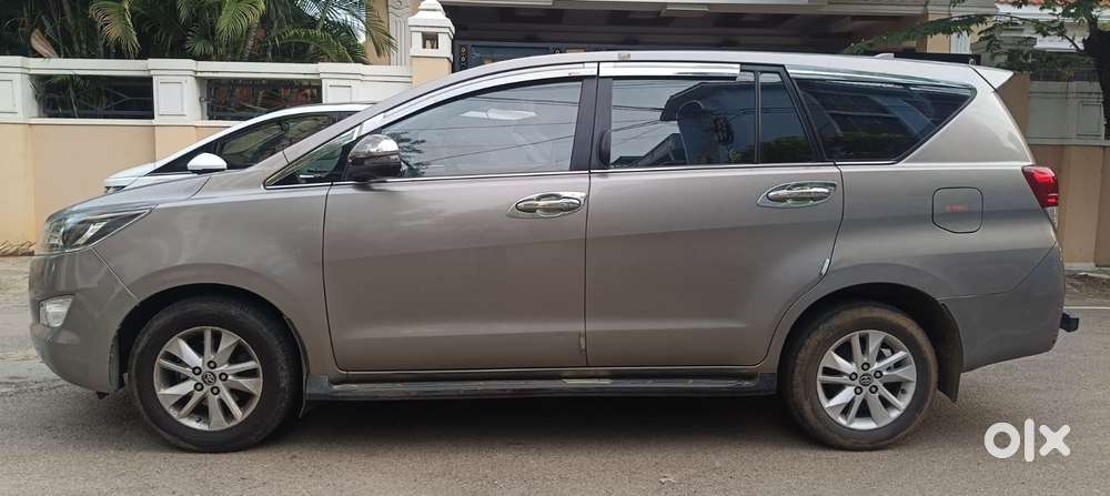 Toyota Innova Crysta 2.8z Automatic, 2017, Diesel