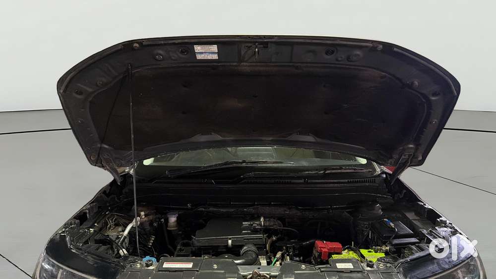 Maruti Suzuki Brezza 1.5 Zxi Smart Hybrid, 2022, Petrol