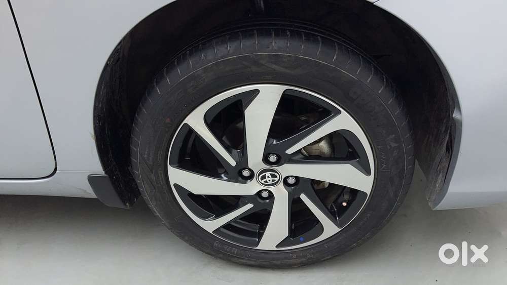Toyota Glanza 1.2 V, 2023, Petrol