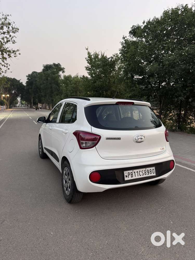 Hyundai Grand I10 Sportz(o) 1.2 Mt, 2019, Petrol