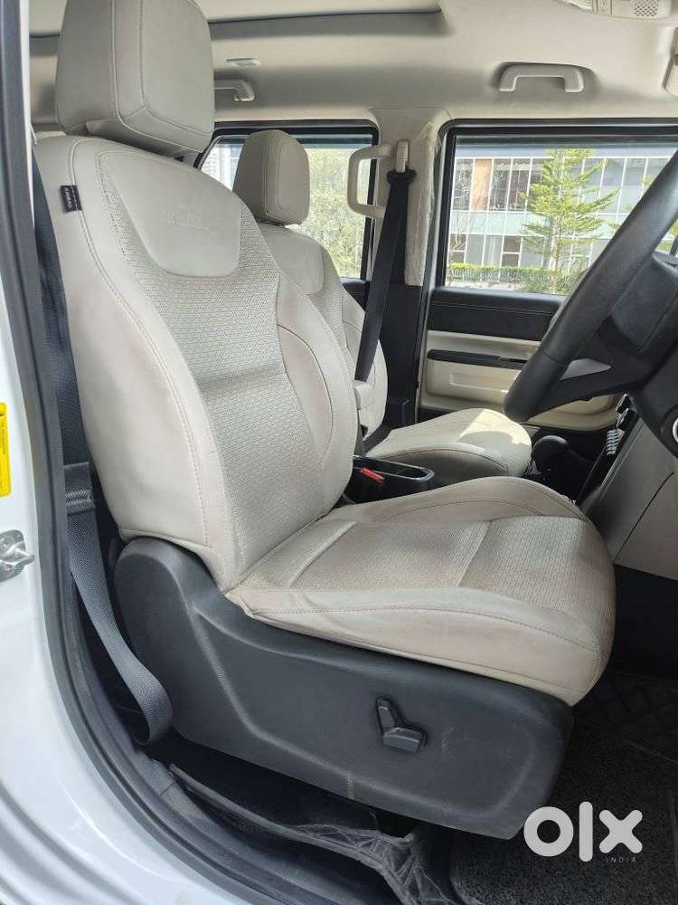 Mahindra Thar Roxx Ax7l Rwd Diesel At, 2025, Diesel