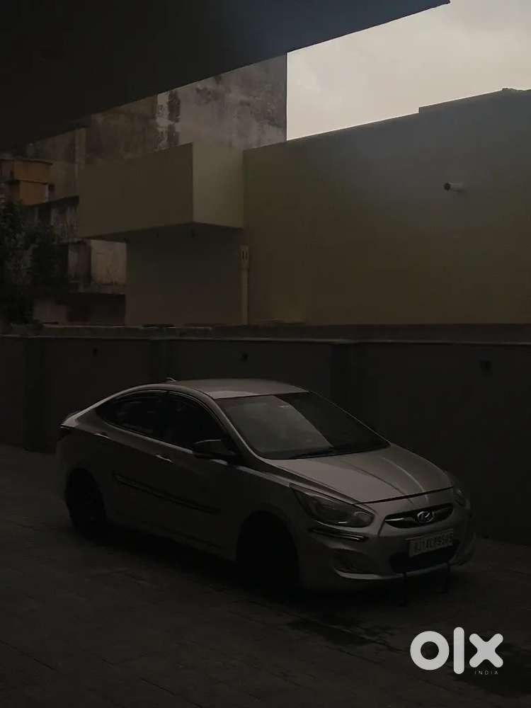 Hyundai New Verna 2012