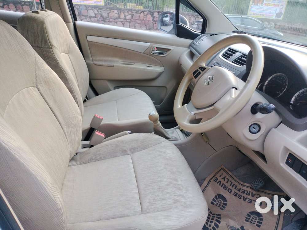 Maruti Suzuki Ertiga 2012-2015 Zxi, 2013, Petrol