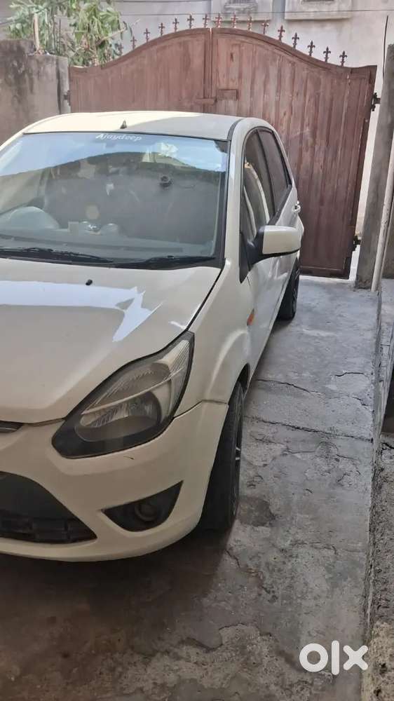 Ford Figo 2011 Top Model