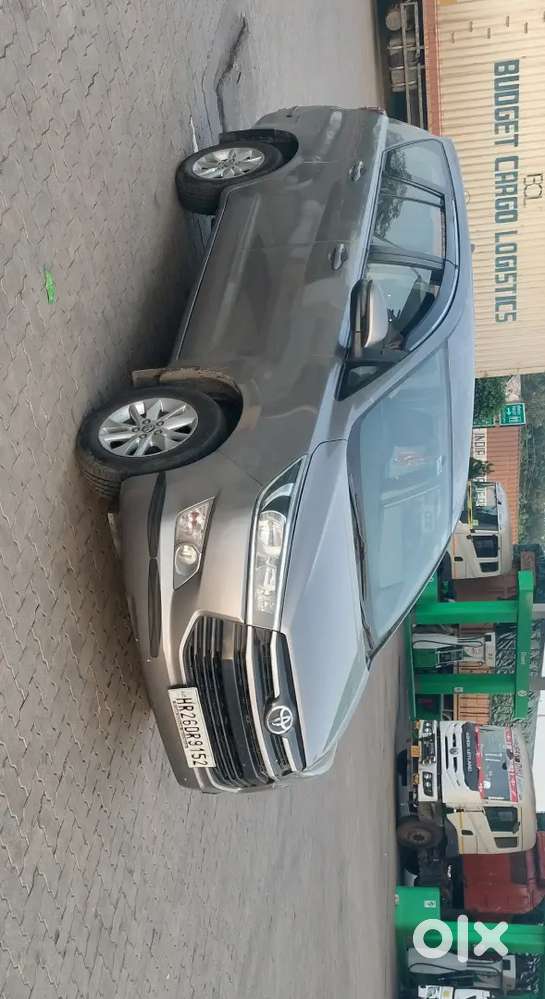 Toyota Innova Crysta 2018