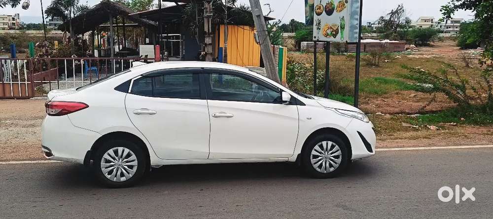 Toyota Yaris 1.5 J 2021